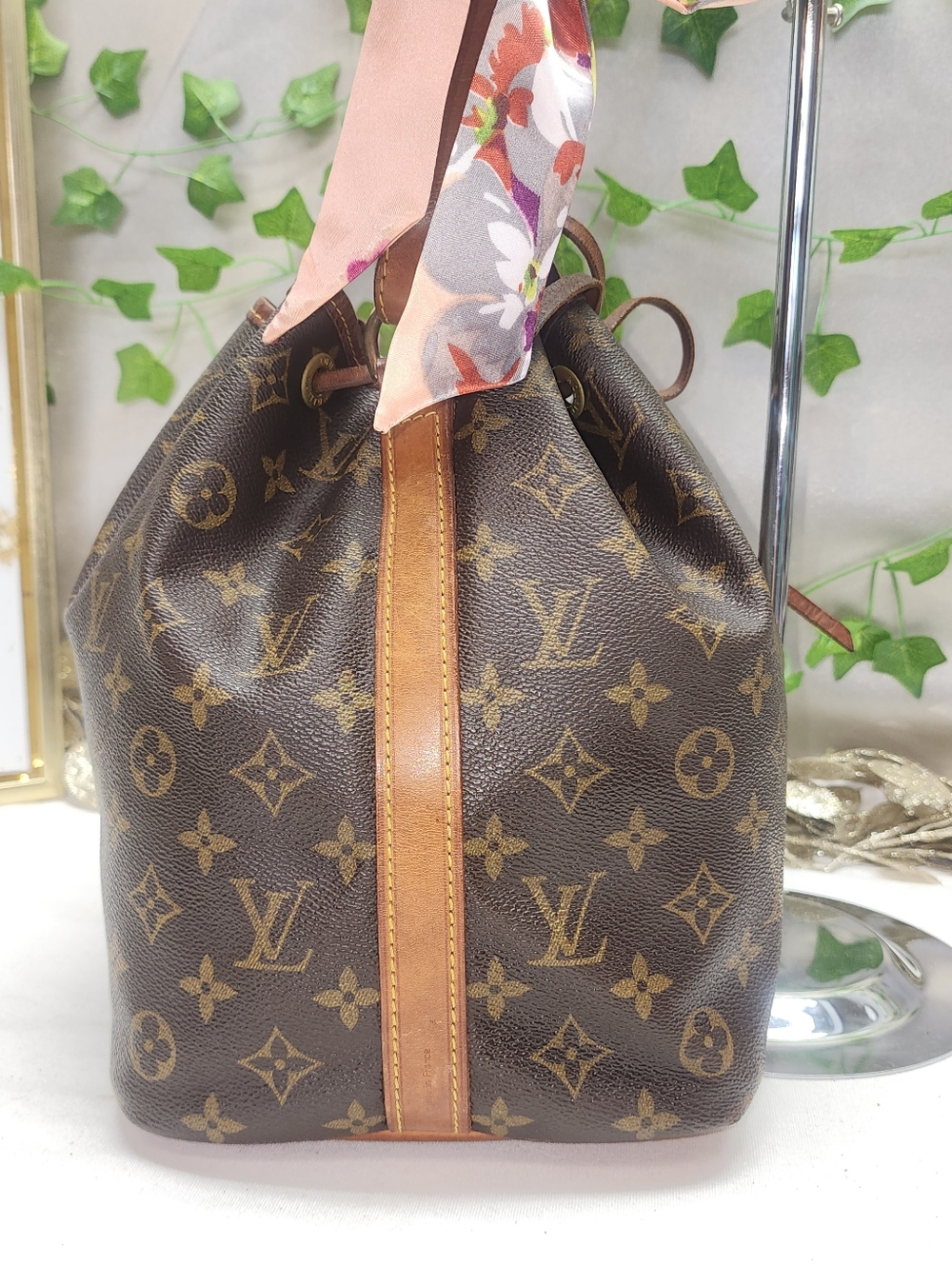 Authentic Louis VuittonMonogram Petit Noe With COA and Dust Bag - Picture 7 of 17